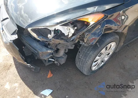 2011 Hyundai Elantra Gls z USA, uszkodzony, nr VIN 5NPDH4AE0BH034652